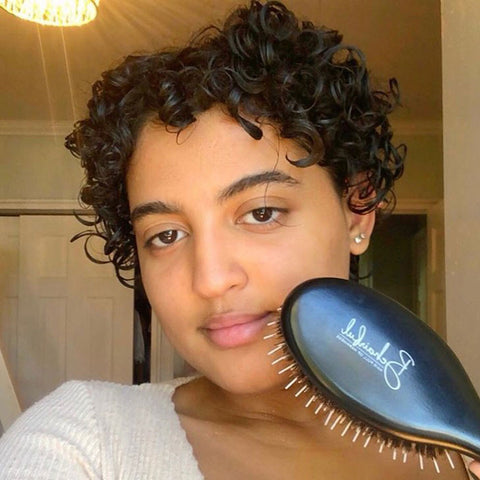 Curly Hair Checklist to Protect Your Curl this Winter4